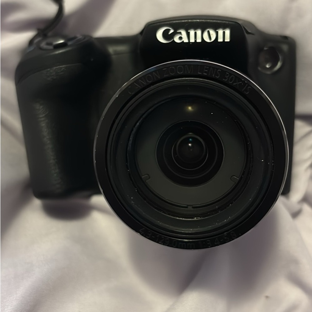 Canon Black Zoom Lens Digital Camera